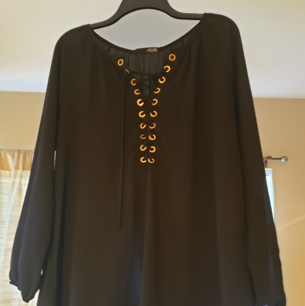 Ariella Black Top